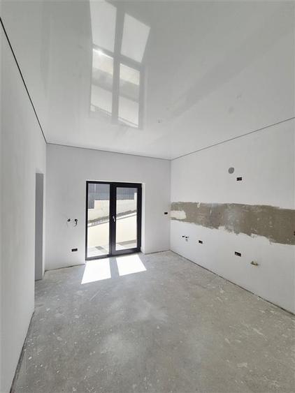 Casa de vanzare cu priveliste frumoasa - 8
