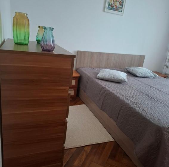 Apartament cu 2 camere semidecomandat în Tomis II