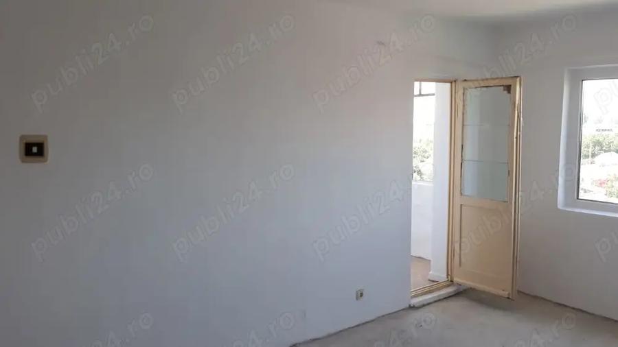 Apartament cu 2 camere decomandat în Calafat