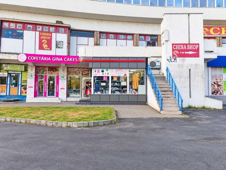 Spațiu comercial, de 70 mp, în Decebal