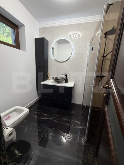 Casă cu 3 camere cu Teren 600 Mp în Central