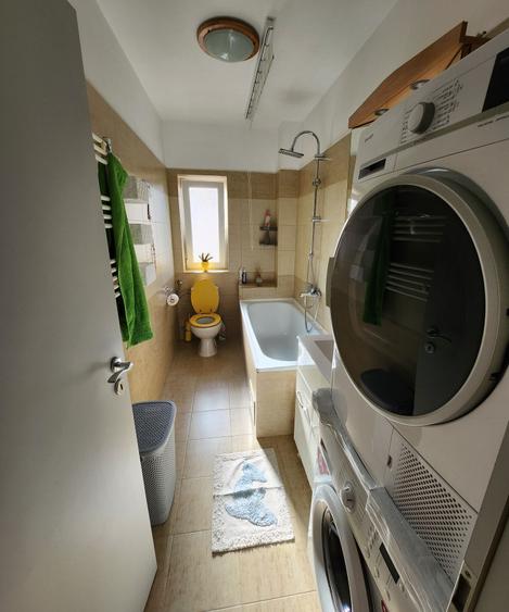Apartament cu 2 camere decomandat, mobilat în Central