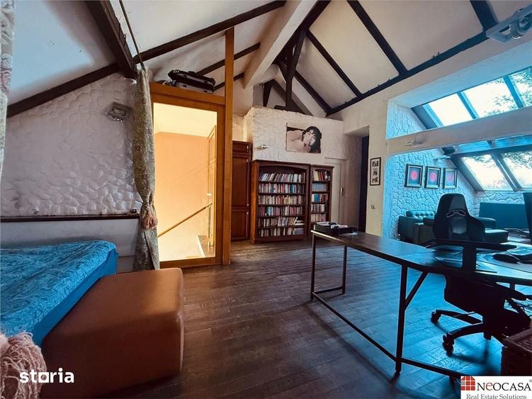 Casă cu 6 camere cu Teren 400 Mp în Central