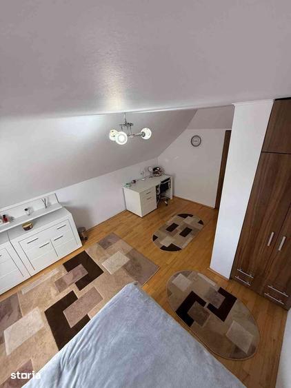 Casă cu 8 camere cu Teren 1400 Mp în Ultracentral