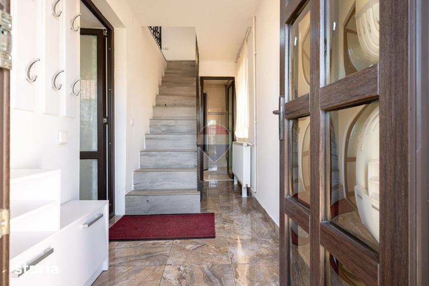 Casă cu 3 camere cu Teren 93 Mp în Sânpetru