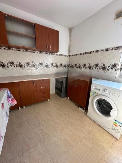 Garsonieră decomandată în Podu Roș