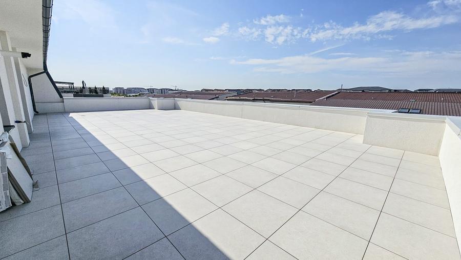 Penthouse cu 3 camere decomandat în Militari