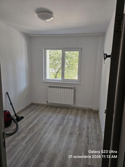 Apartament cu 3 camere în Mănăstirea Doamnei
