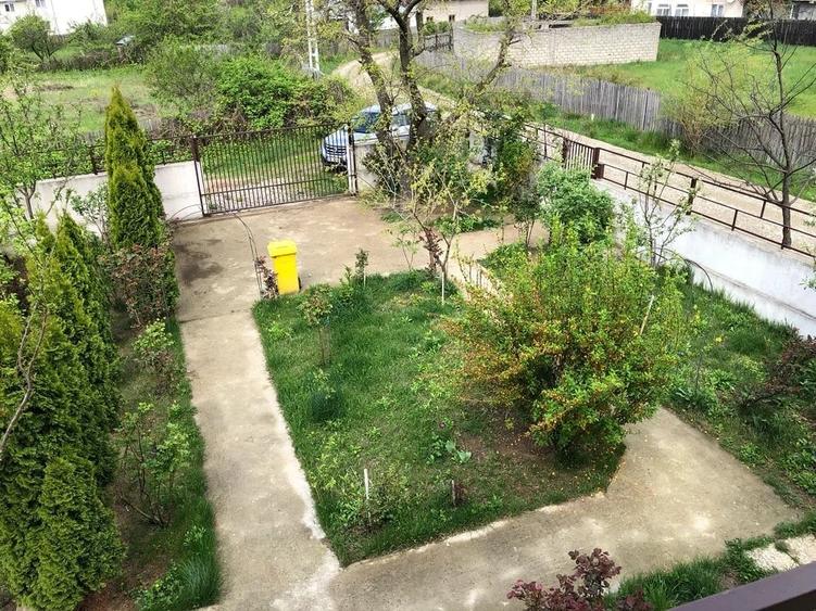 Casă cu Teren 1000 Mp în Ciocănăi
