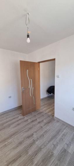 Apartament cu 2 camere semidecomandat în Crihala