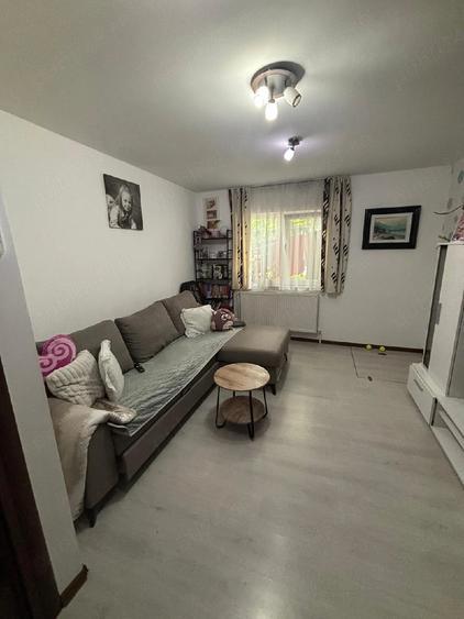 Apartament cu 2 camere decomandat în Steaua