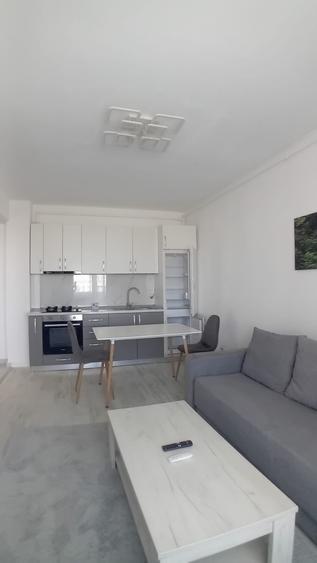 Apartament cu 2 camere semidecomandat în Militari