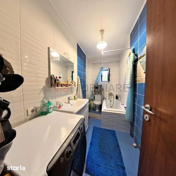 Apartament cu 3 camere decomandat în Sud