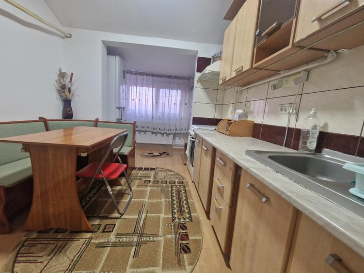 Apartament cu 2 camere decomandat în Sud