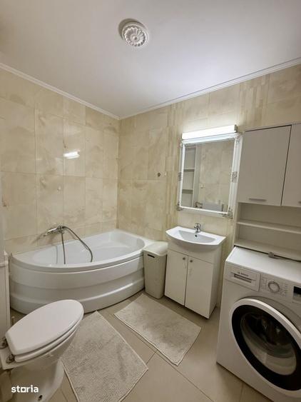 Apartament de inchiriat 3 camere,zona Nufarul - 4