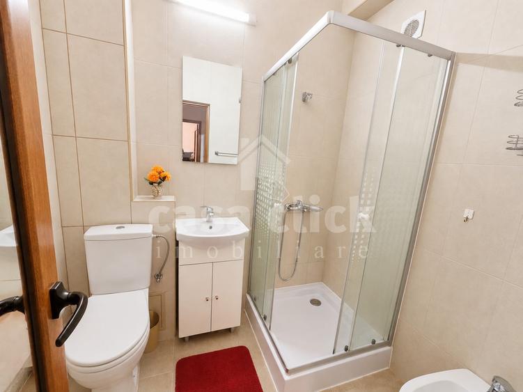 Garsonieră decomandată în Central