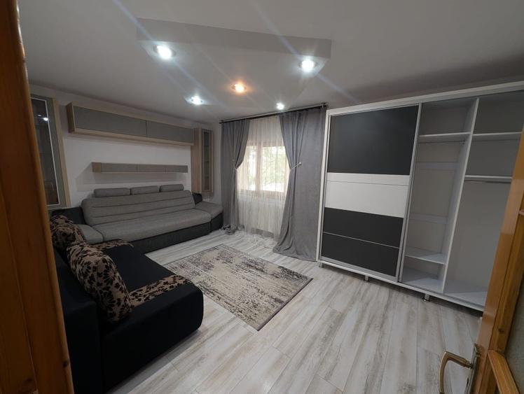 Apartament cu 2 camere decomandat în Exterior Vest