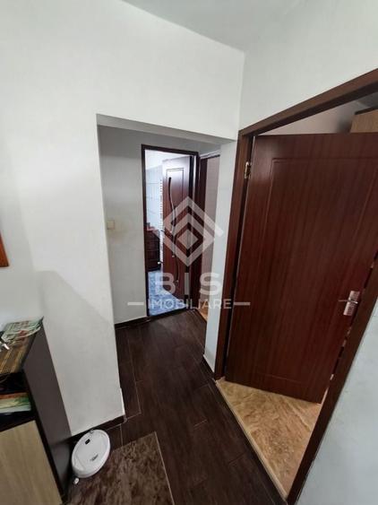 Apartament cu 4 camere decomandat în Independenței