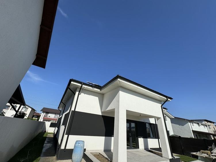 Casă cu 4 camere în Energia