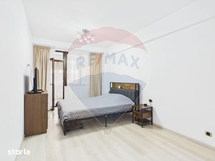 Apartament cu 3 camere, mobilat în Tractorul