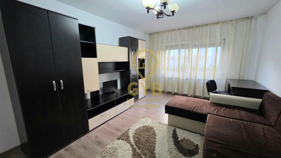 Apartament cu 3 camere decomandat, mobilat în Decebal