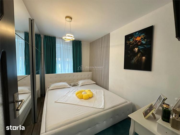 Apartament cu 3 camere decomandat în Sud