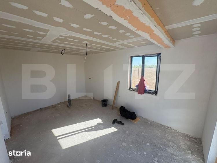 Casă cu 5 camere cu Teren 400 Mp în UMT