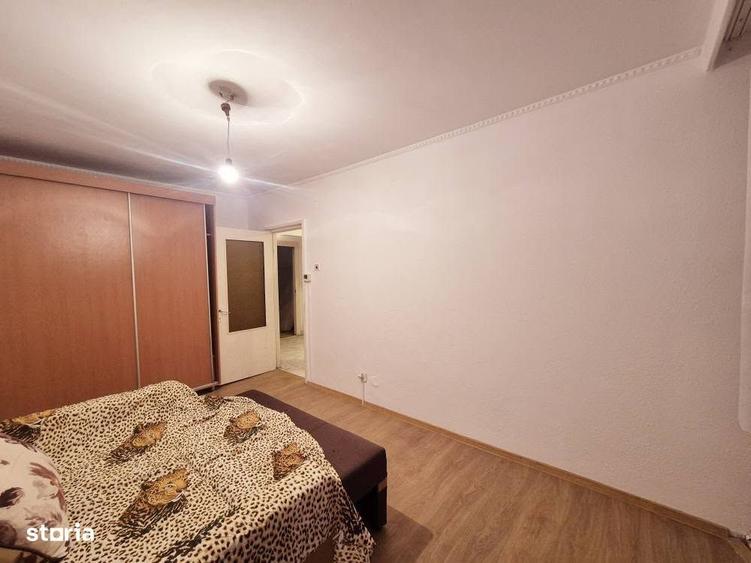 Apartament cu 3 camere decomandat în Precista
