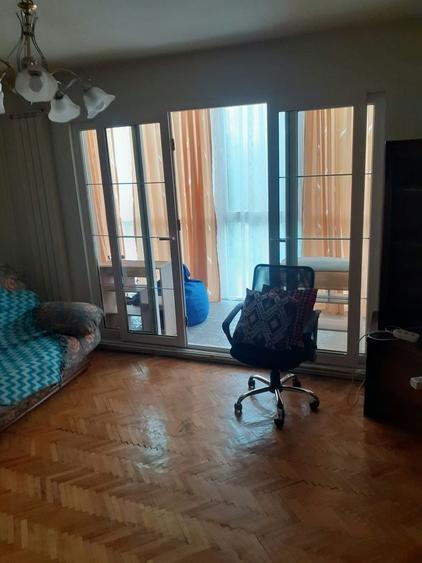 Apartament cu 2 camere decomandat în Aradului