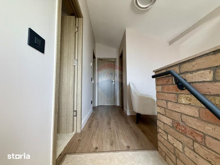 Casă cu 4 camere cu Teren 422 Mp în Central