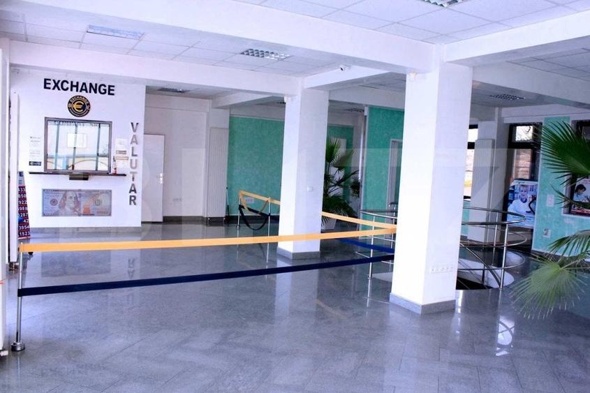 Spațiu comercial, de 405 mp, în Central