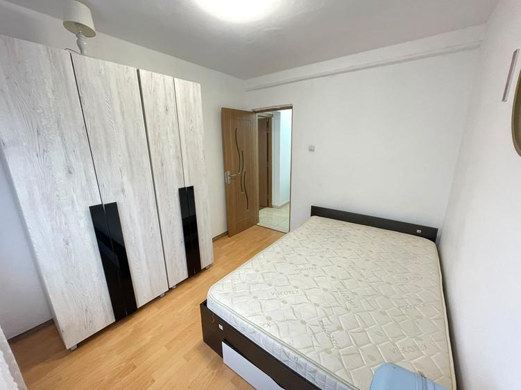 Apartament cu 2 camere semidecomandat, mobilat în Podu Roș