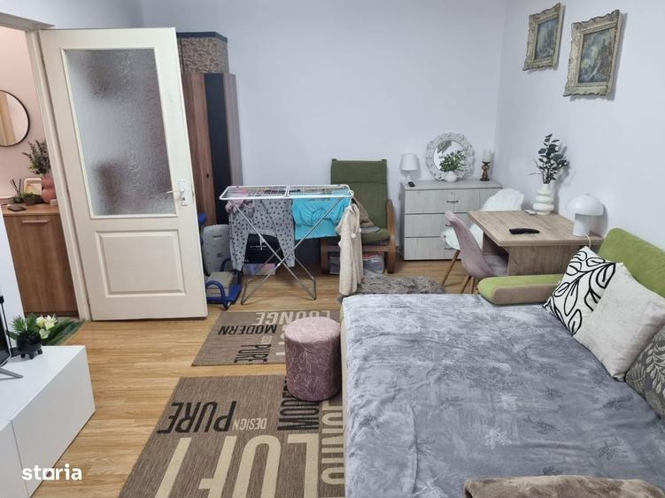Apartament cu 2 camere decomandat în Piața Centrală