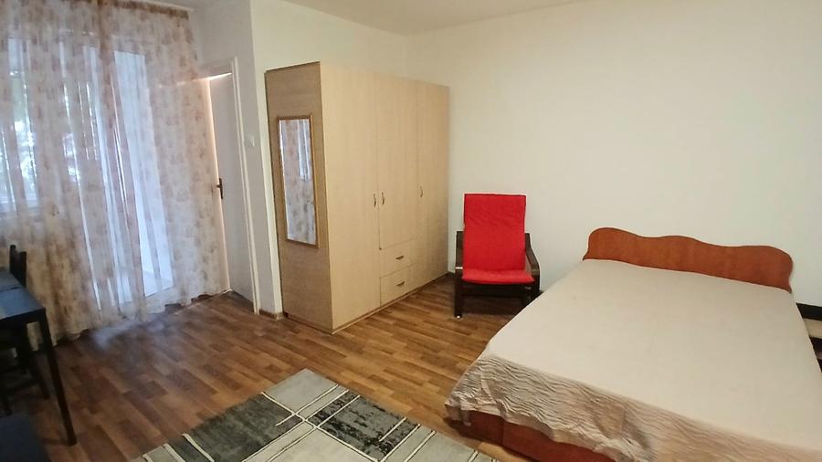 Garsonieră decomandată în Dristor