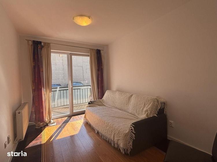 Apartament cu 3 camere decomandat în Lazaret
