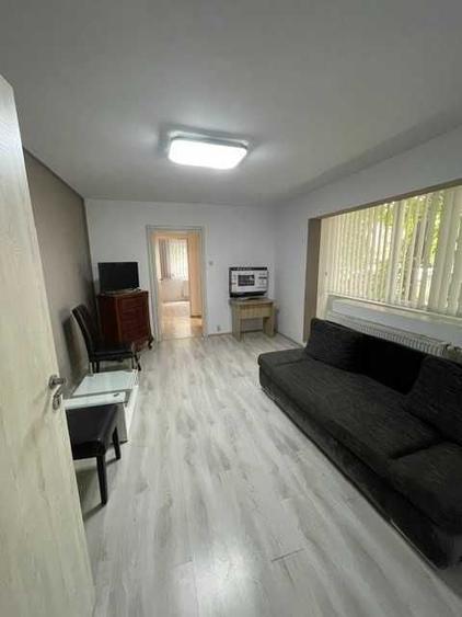 Apartament cu 2 camere semidecomandat în Gheorghe Lazăr