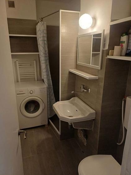 Garsonieră decomandată în Central