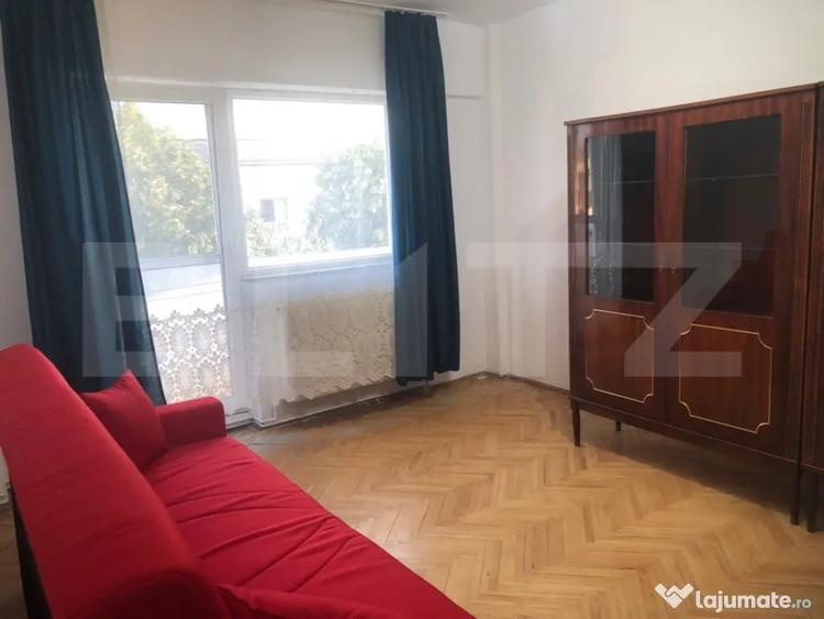 Apartament cu 2 camere decomandat în Micro 17