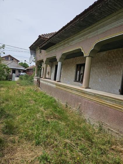 Casă individuală cu 4 camere cu Teren 900 Mp în Budeni