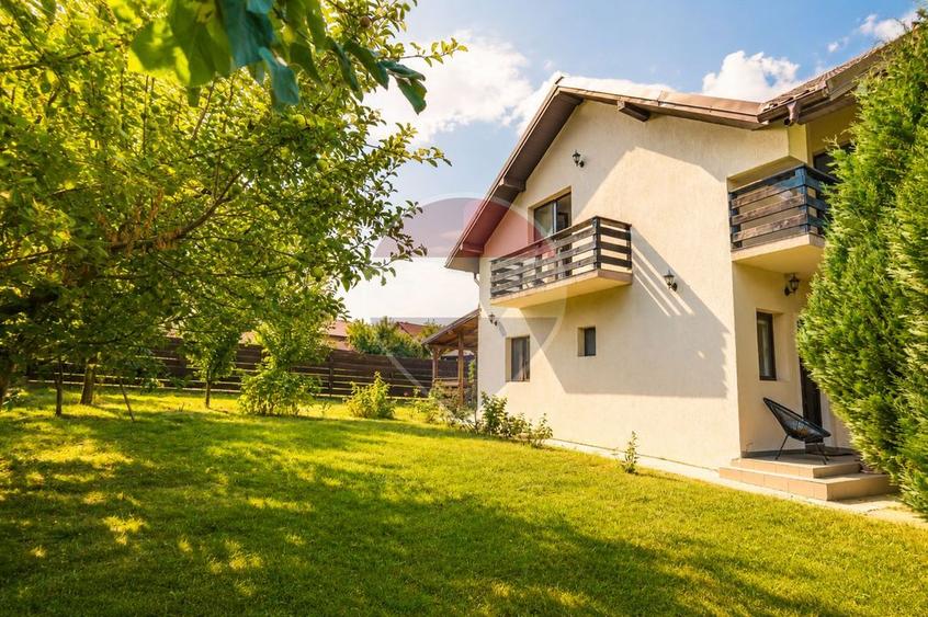 Casă individuală cu 4 camere cu Teren 400 Mp în Horpaz