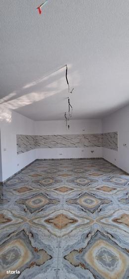 Casă cu 5 camere cu Teren 350 Mp în Giarmata