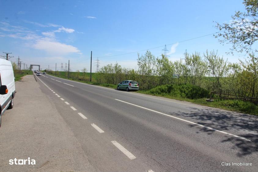 Teren de 7758 mp, în Central