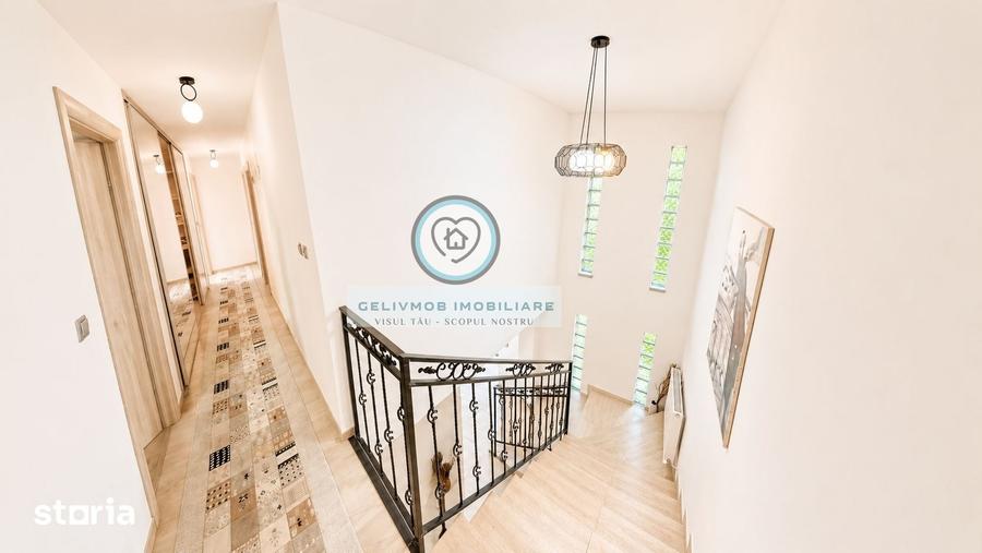 Casă cu 5 camere cu Teren 1179 Mp în Central