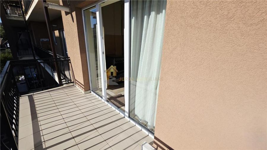 Apartament cu 2 camere semidecomandat, mobilat în Bună Ziua