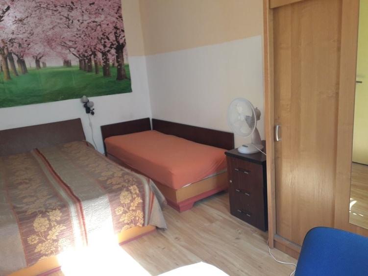 Ciresica ,ap.et2 cu centrala pt Elevi termen scurt - 2