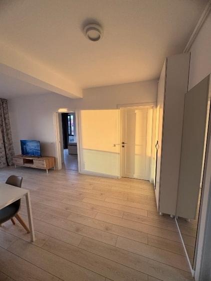 Apartament cu 2 camere nedecomandat, mobilat în Mihai Bravu