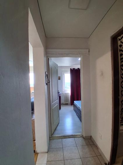 Apartament cu 2 camere decomandat în Apărătorii Patriei