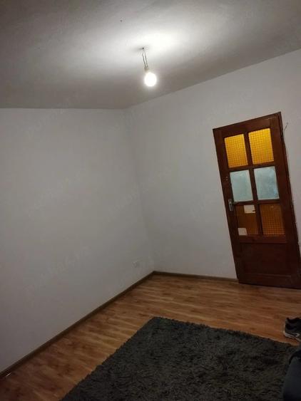 Garsonieră decomandată în Buziașului