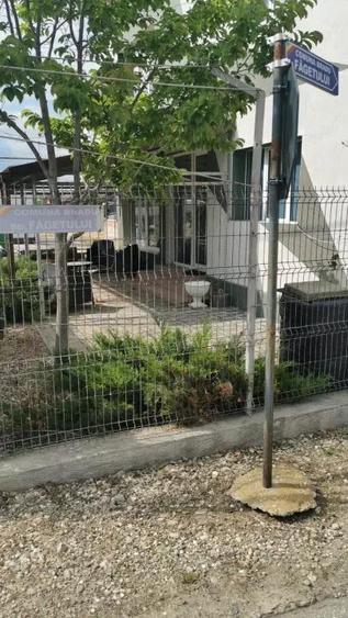 Apartament cu 2 camere semidecomandat în Prelungirea Craiovei