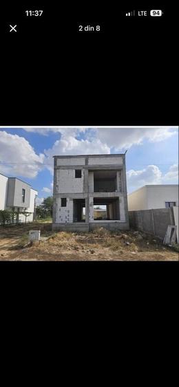 Casă cu 3 camere în Plaiul Vulcanești